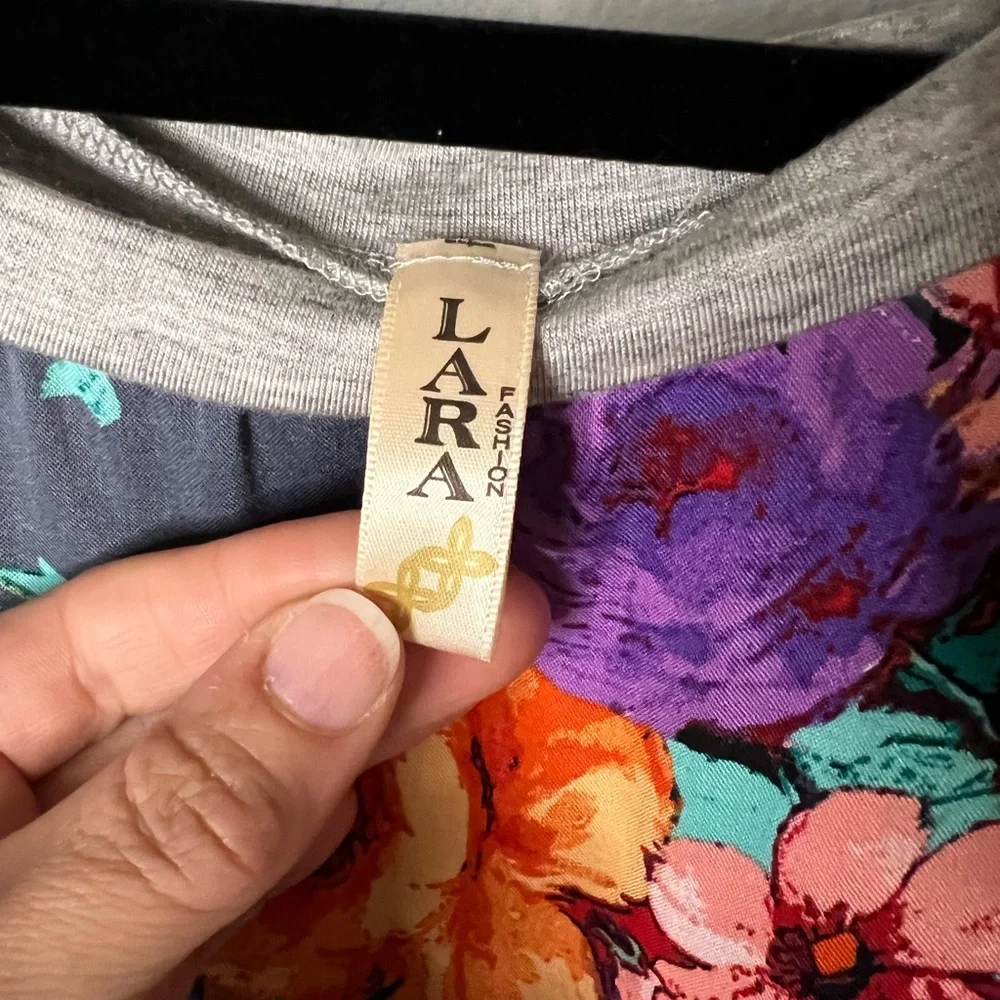 LARA Floral 3/4 Sleeve Top - Orange, Purple, Pink, Gray - Picture 3 of 5